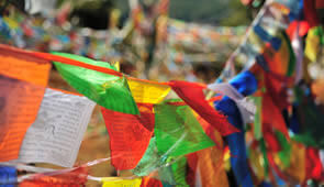 buddhistische Gebetsfahnen in Nepal