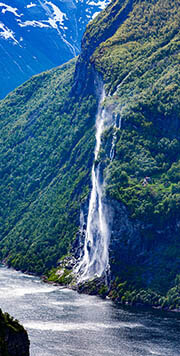 Geiranger fjord Wasserfall Sieben Schwestern in Norwegen
