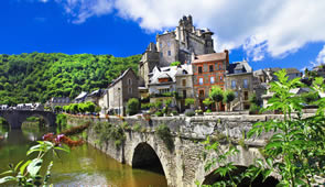 Estaing in der Dordogne