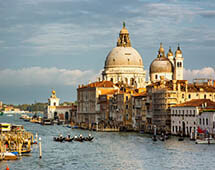 Canale Grande und Basilika Santa Maria in Venedig