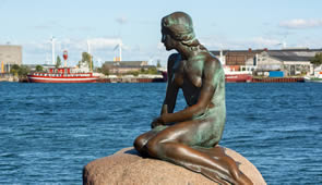 Statue der kleinen Meerjungfrau in Kopenhagen