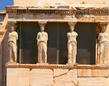 Parthenon mit Statuen in Athen