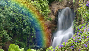 Teneriffa Landschaft Wasserfall mit Regenbogen