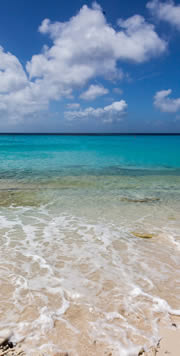 Karibik Curacao Türkises Meer mit Traumstrand