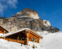 Chalet in Südtirol mit Bergpanorama